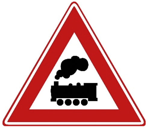 Spoorwegovergang zonder slagbomen.