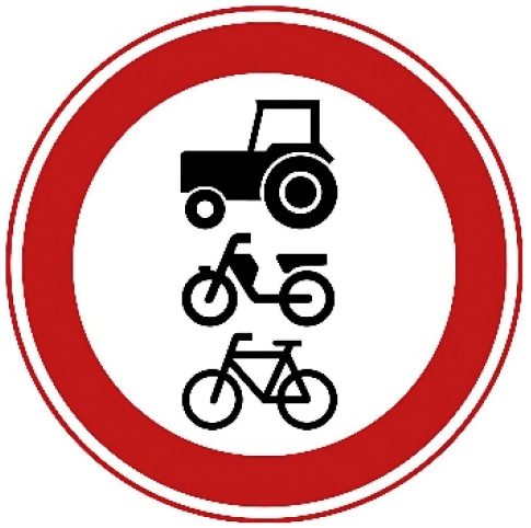 Gesloten voor ruiters, vee, wagens, (brom)fietsen en diverse langzame voertuigen.